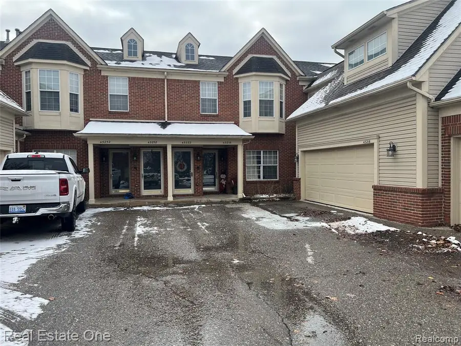 43216 Pendleton, Sterling Heights, MI 48313 - #3