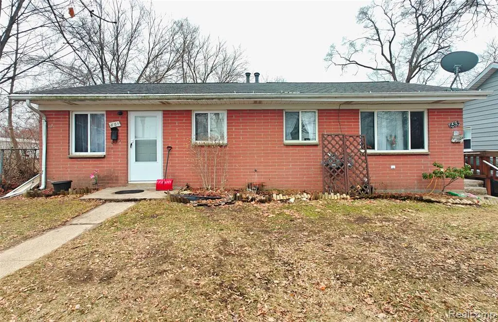 881 Monroe, Ypsilanti, MI 48197 - #1