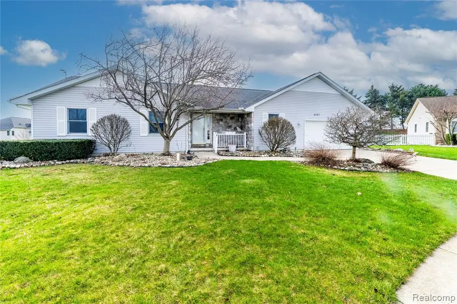 4197 Mountain Ash, Swartz Creek, MI 48473 - #2