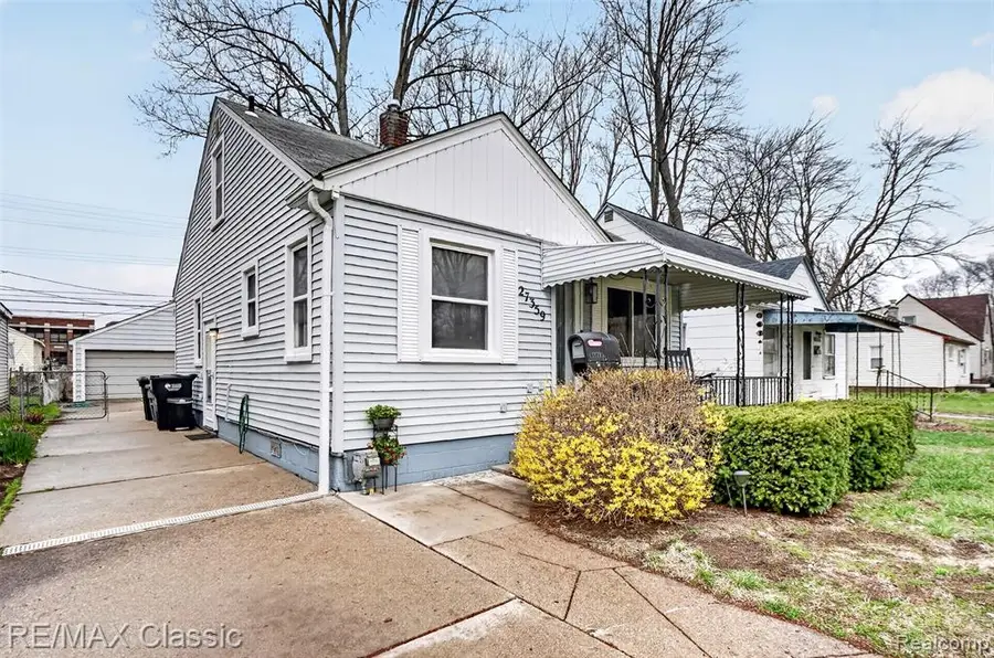 27359 Brettonwoods, Madison Heights, MI 48071 - #2