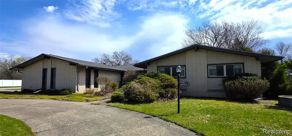 22411 Twyckingham, Southfield, MI 48034 - #1