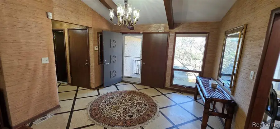 22411 Twyckingham, Southfield, MI 48034 - #3