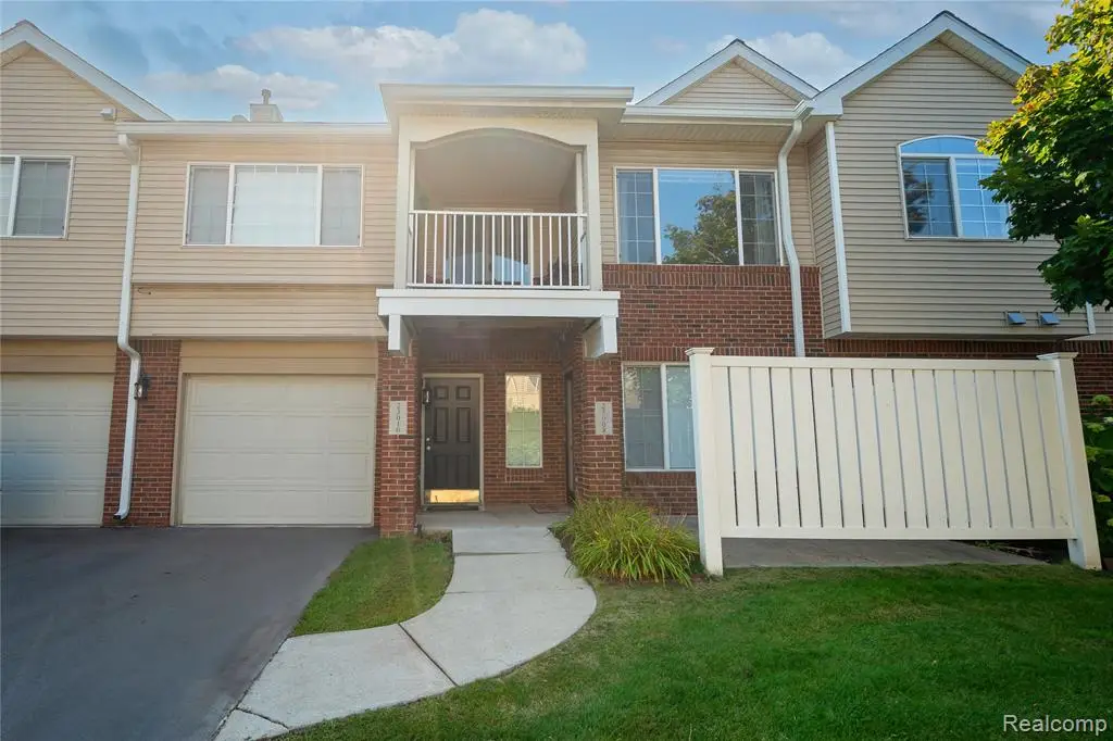 23010 Fairlane, Woodhaven, MI 48183 - #1