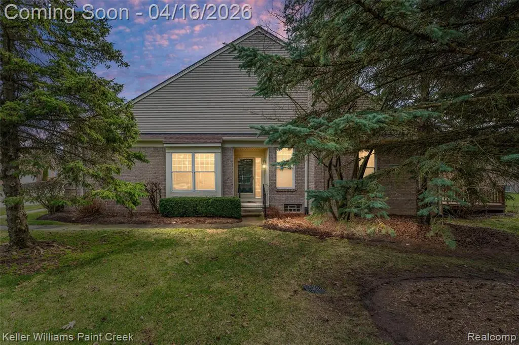 1685 Maple Creek, Rochester, MI 48306 - #1