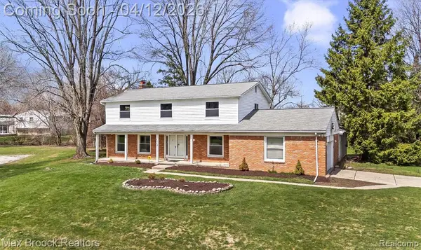 6540 Alderley, West Bloomfield, MI 48322