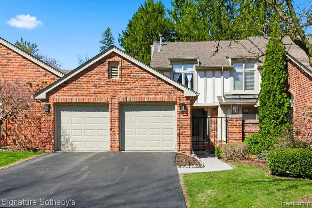 24122 Bingham Pointe #24, Bingham Farms, MI 48025 - #1