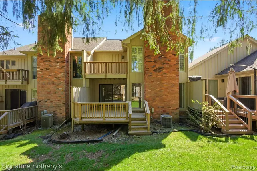 24122 Bingham Pointe #24, Bingham Farms, MI 48025 - #3