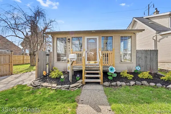 2232 9th, Wyandotte, MI 48192