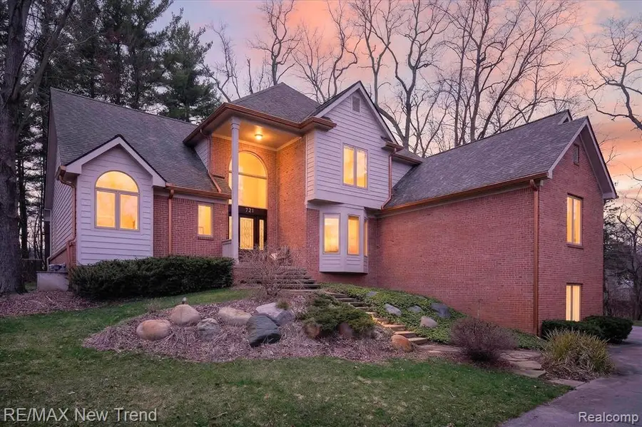 5721 Coralwood, Commerce Township, MI 48382 - #3