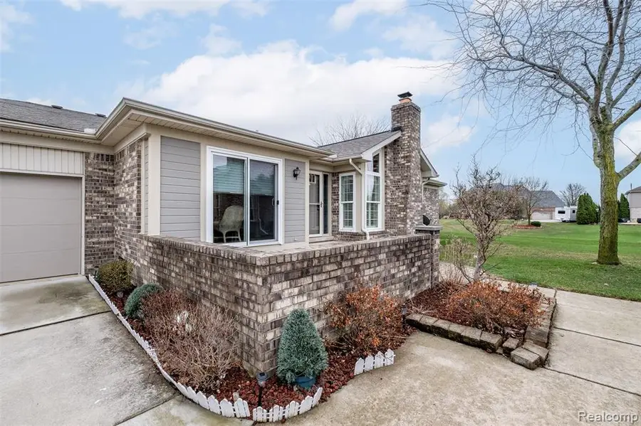 18040 Port Salem #17, Macomb, MI 48044 - #3