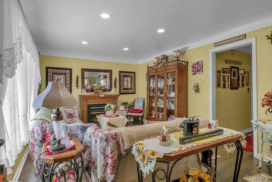 1582 Chandler, Lincoln Park, MI 48146 - #3