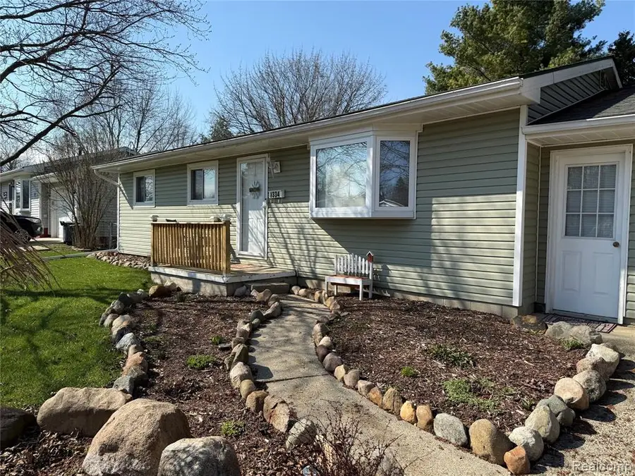 1334 1st, Lapeer, MI 48446 - #2