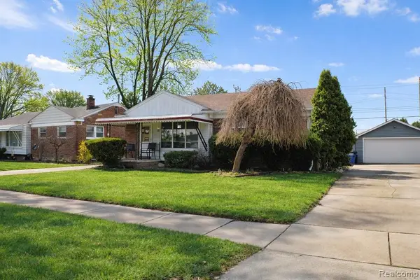 7322 E Frumin, Westland, MI 48185