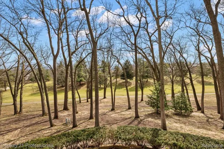 5423 Bristol Parke, Clarkston, MI 48348 - #3