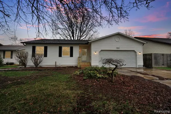 807 Saint Bernard, Marysville, MI 48040