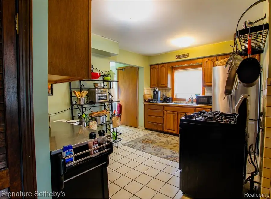 9393 Boncrest, Commerce Township, MI 48382 - #3