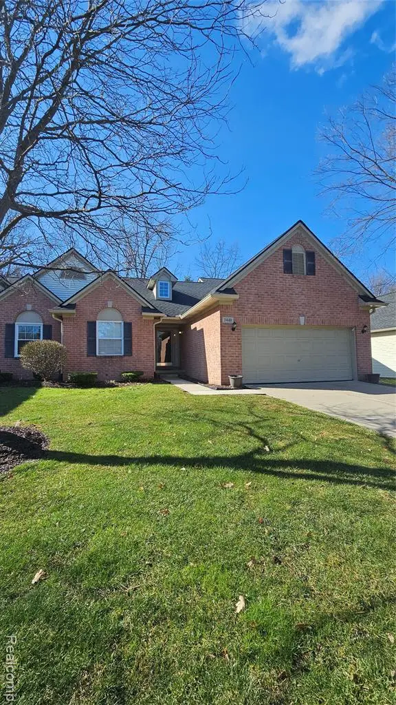 3449 Dewdrop, Howell, MI 48843