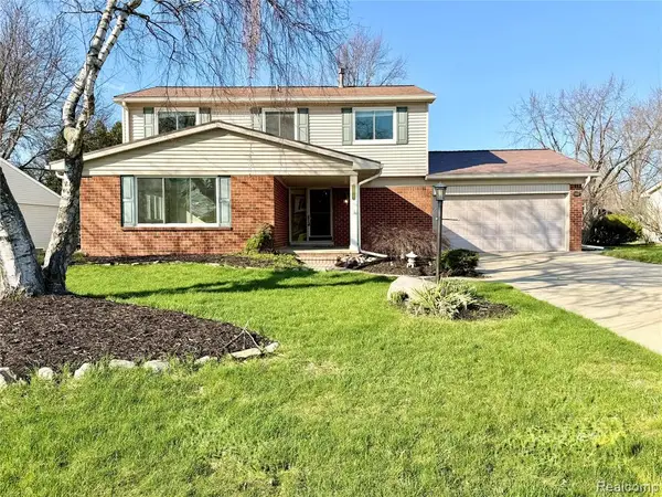 23053 Brookforest, Novi, MI 48375