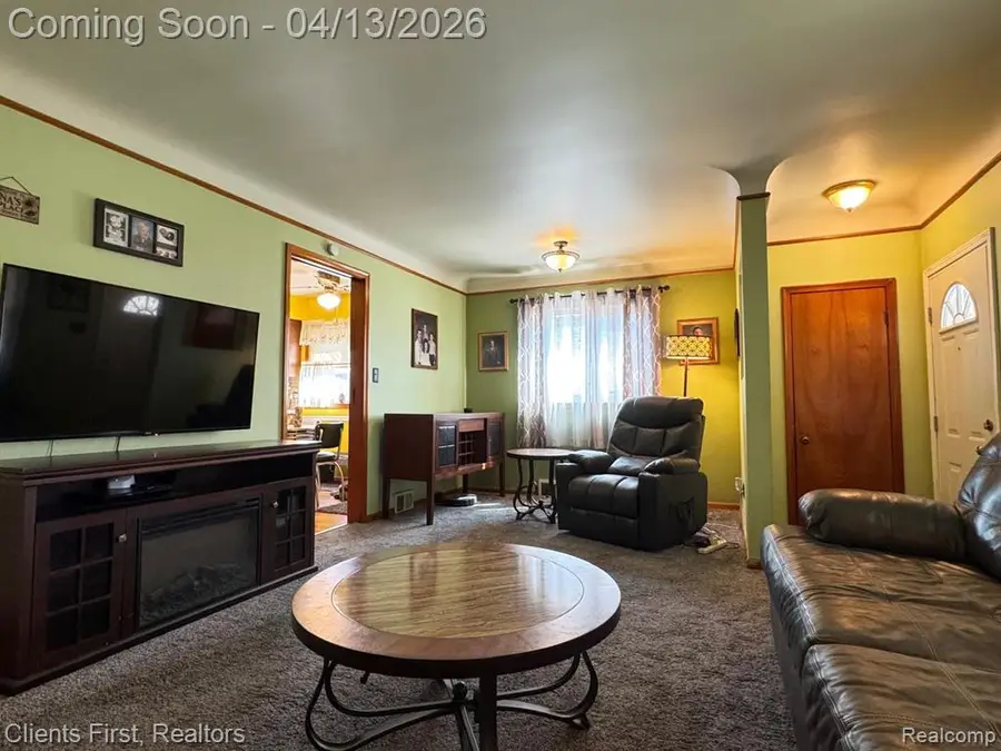18047 Holland, Eastpointe, MI 48021 - #3
