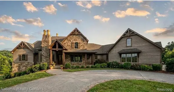 3641 Northwood, West Bloomfield, MI 48324