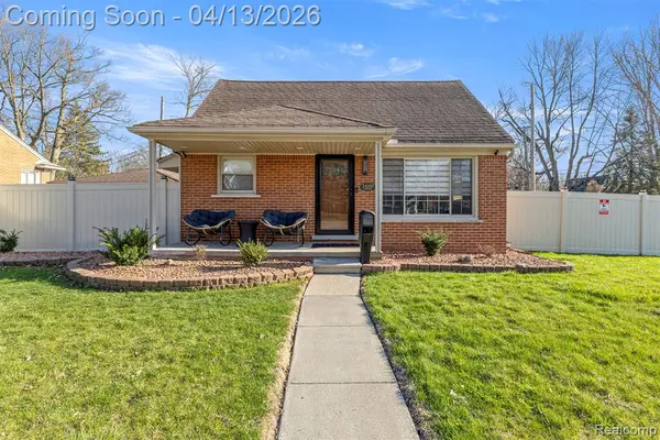 24161 Oxford, Dearborn, MI 48124