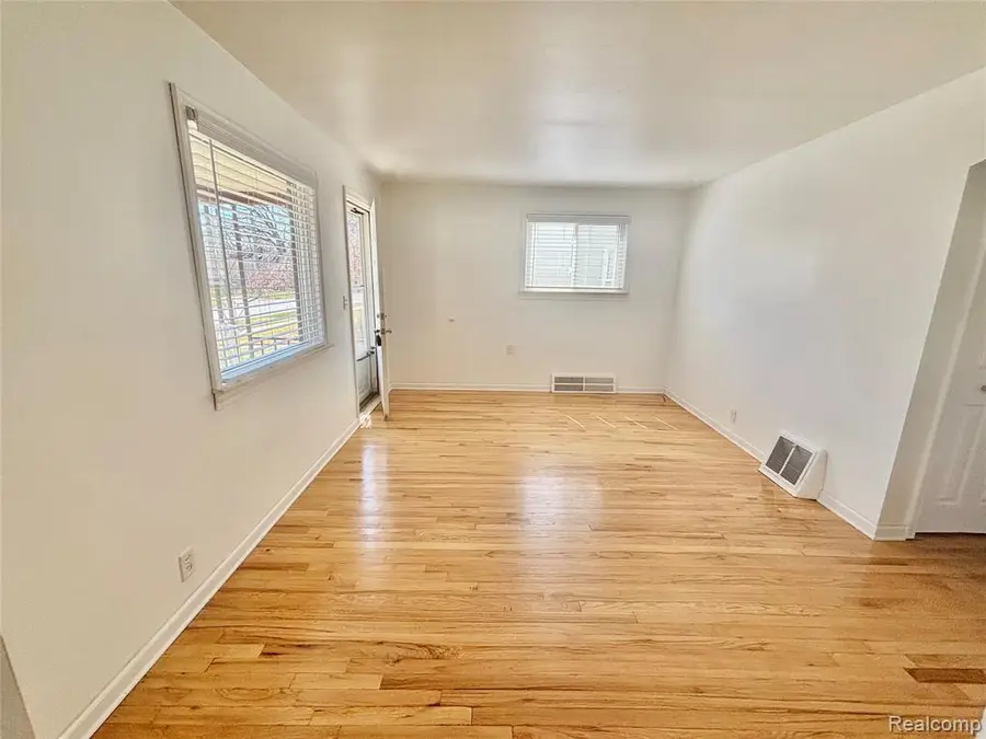 4212 Brouseville, Lincoln Park, MI 48146 - #2