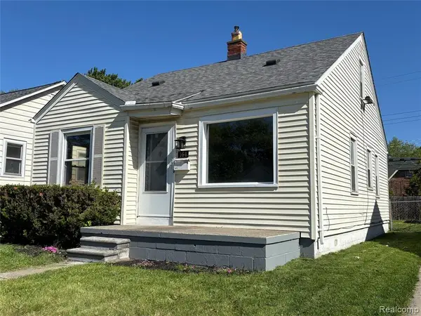 164 W Browning, Hazel Park, MI 48030