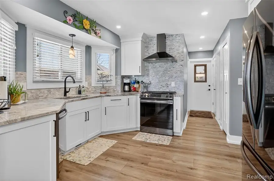 20755 Cannon, Clinton Township, MI 48038 - #2