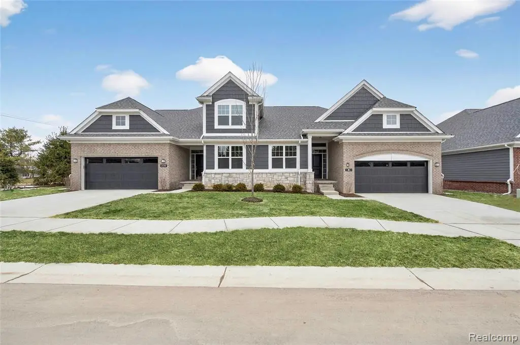 1432 Turner #8, Commerce Township, MI 48390 - #1