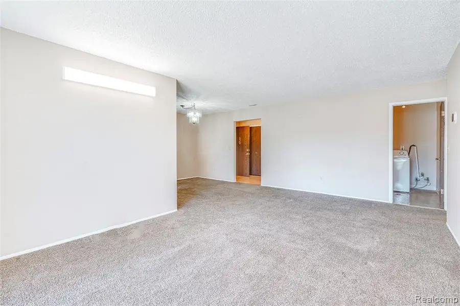 27845 Berrywood, Farmington, MI 48334 - #3