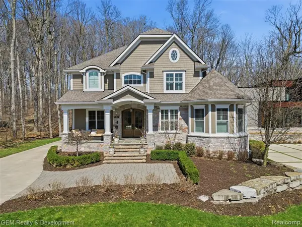 409 Hill, Northville, MI 48167