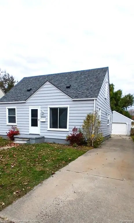 19021 Hazelwood, Roseville, MI 48066 - #1