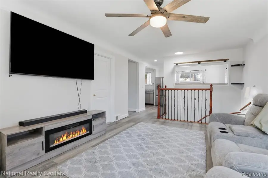 1284 Atkinson, Bloomfield Hills, MI 48302 - #2