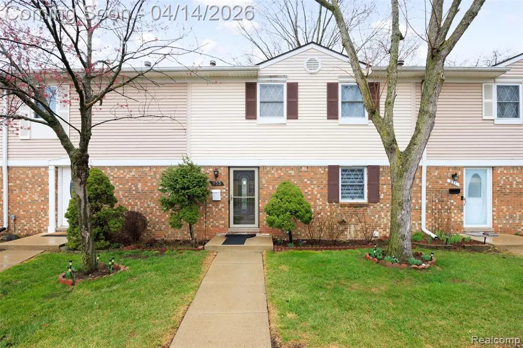 933 Kirts, Troy, MI 48084 - #1