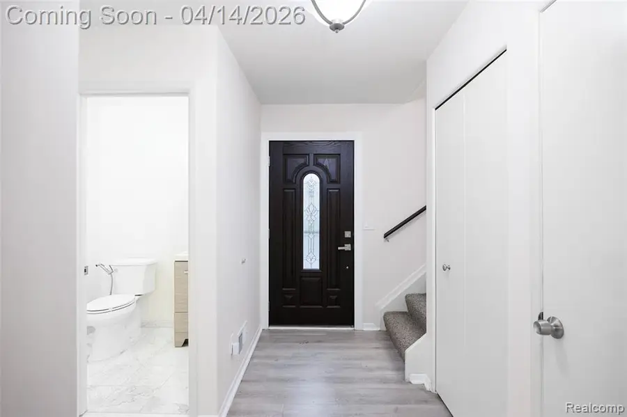 933 Kirts, Troy, MI 48084 - #3