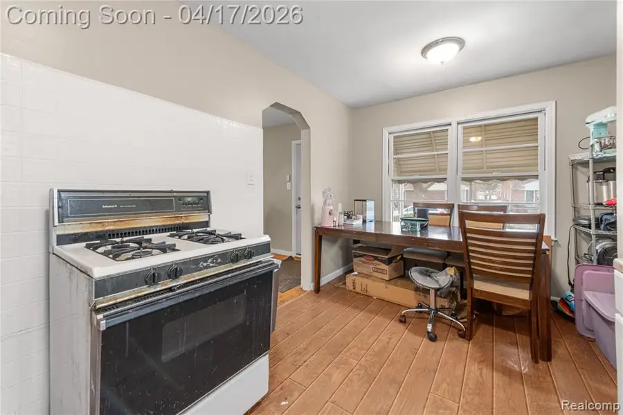 911 Sherbourne, Inkster, MI 48141 - #3