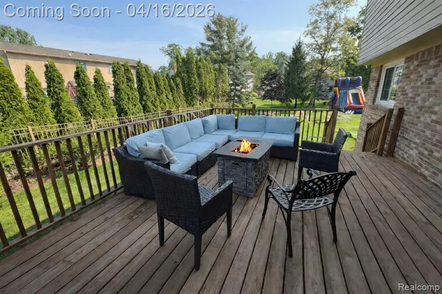 30461 Scotshire, Farmington, MI 48331 - #3