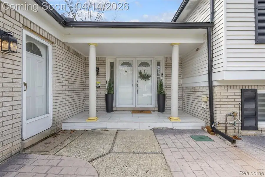 14549 Riverside, Livonia, MI 48154 - #3