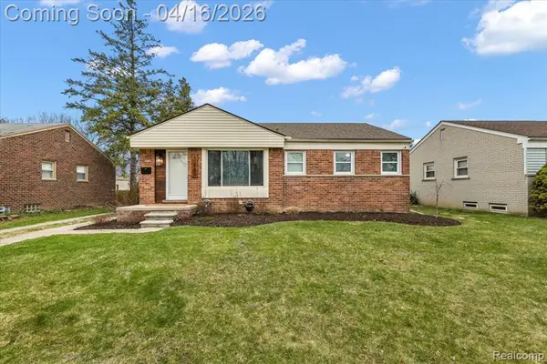 30140 Orangelawn, Livonia, MI 48150