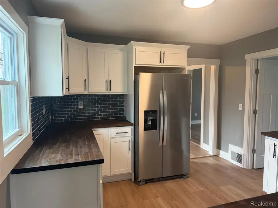 106 W Cornell, Pontiac, MI 48340 - #3