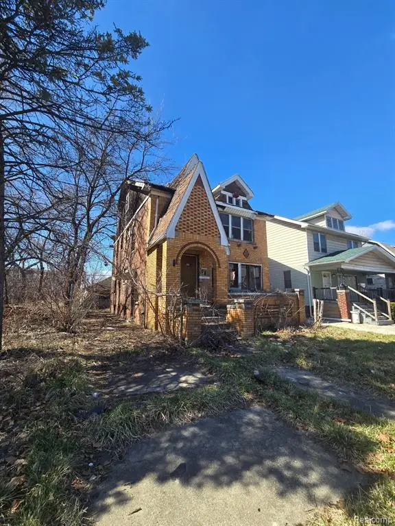 12127 Prairie, Detroit, MI 48204