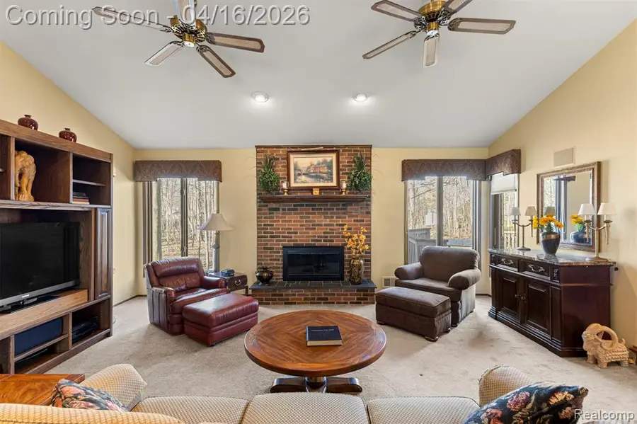 6482 Denton, Troy, MI 48098 - #2