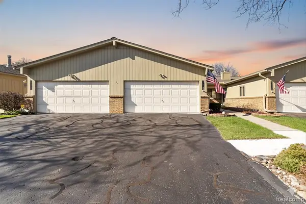 12342 Pinecrest, Plymouth, MI 48170