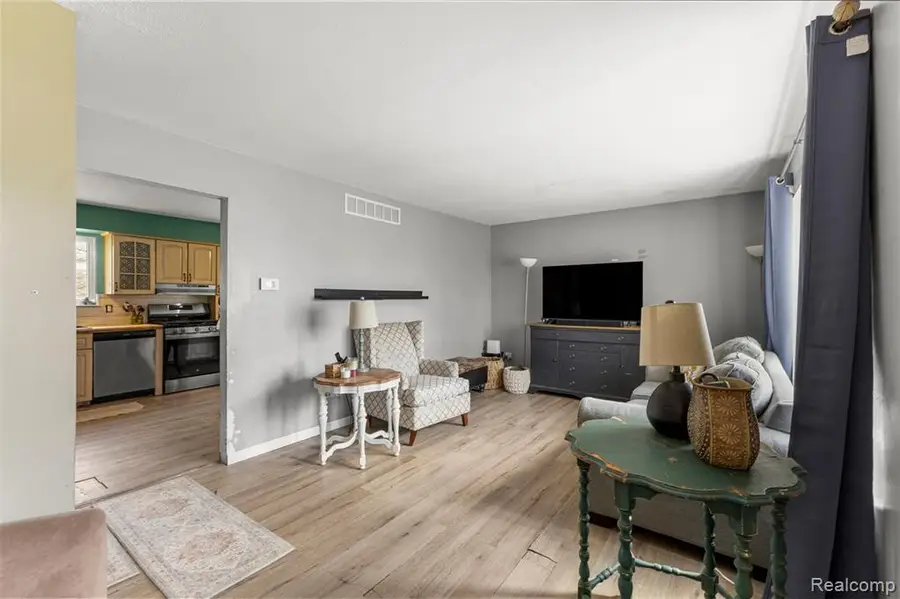 38320 Townhall, Harrison Township, MI 48045 - #3