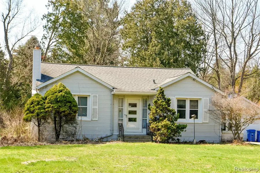 1493 Merry, Waterford, MI 48328 - #3