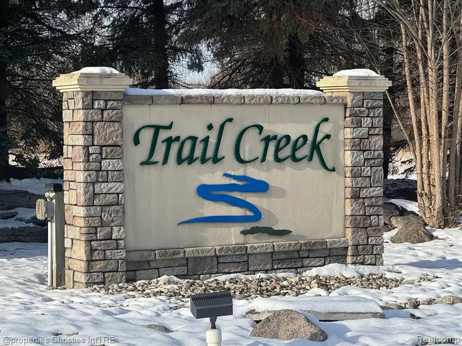 23150 Waterview, New Boston, MI 48164 - #2