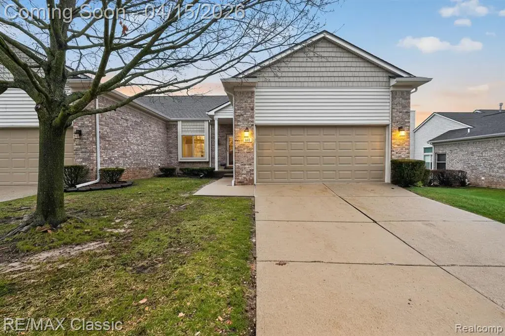 652 Woodside, Milford, MI 48381 - #1