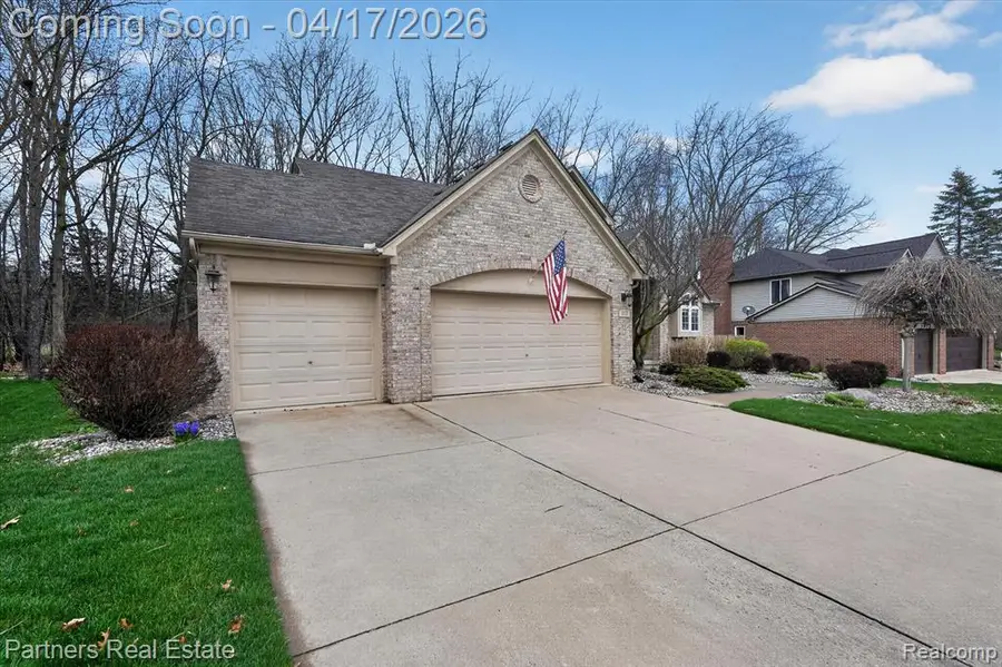 112 Summer Shade, Howell, MI 48843 - #3