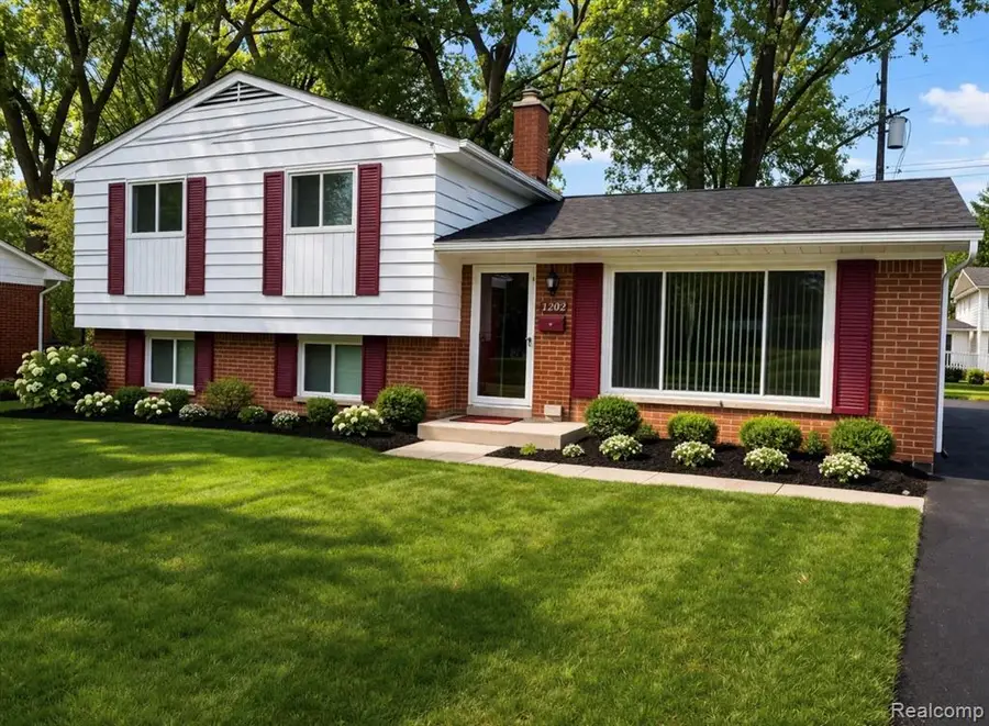 20340 Briarwood, Southfield, MI 48076 - #2