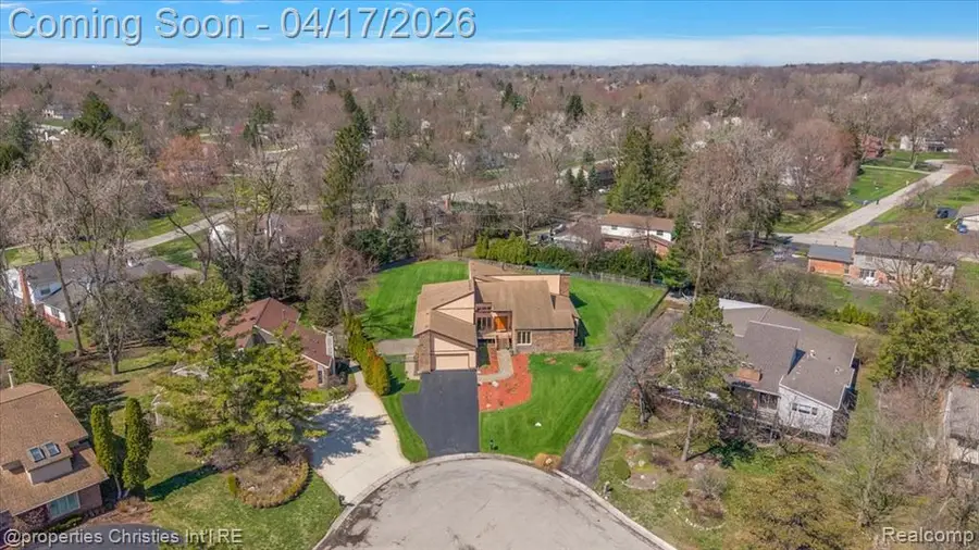 4566 Walden, Bloomfield Hills, MI 48301 - #3